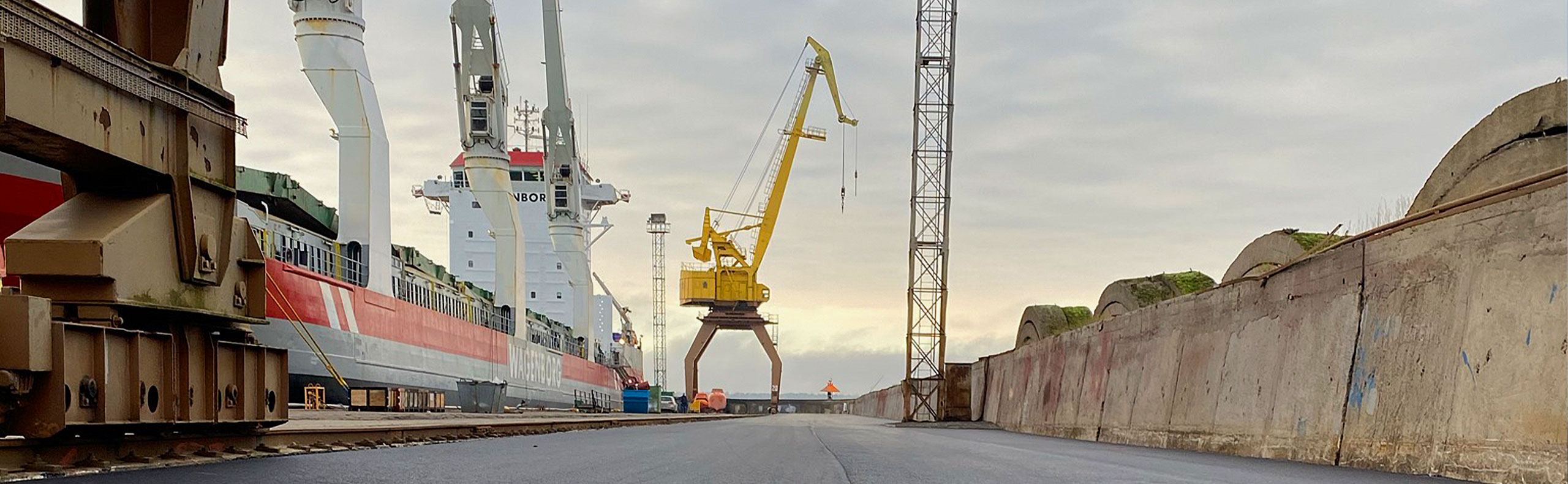 BLTR, teede ja parklate asfalteerimine Teepõhja ja -katte vahetus (ca 20000 m2)
The post BLTR Grupp, Teetööd appeared first on Dorbek Ehitus OÜ.